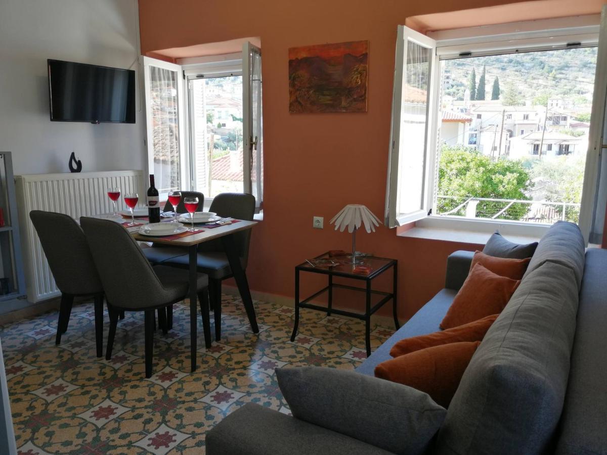 Sunny Cozy House With Grand Courtyard Apartment Leonidio Exterior photo