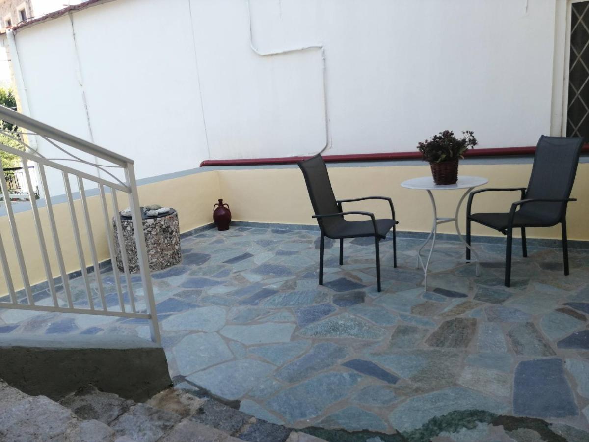 Sunny Cozy House With Grand Courtyard Apartment Leonidio Exterior photo